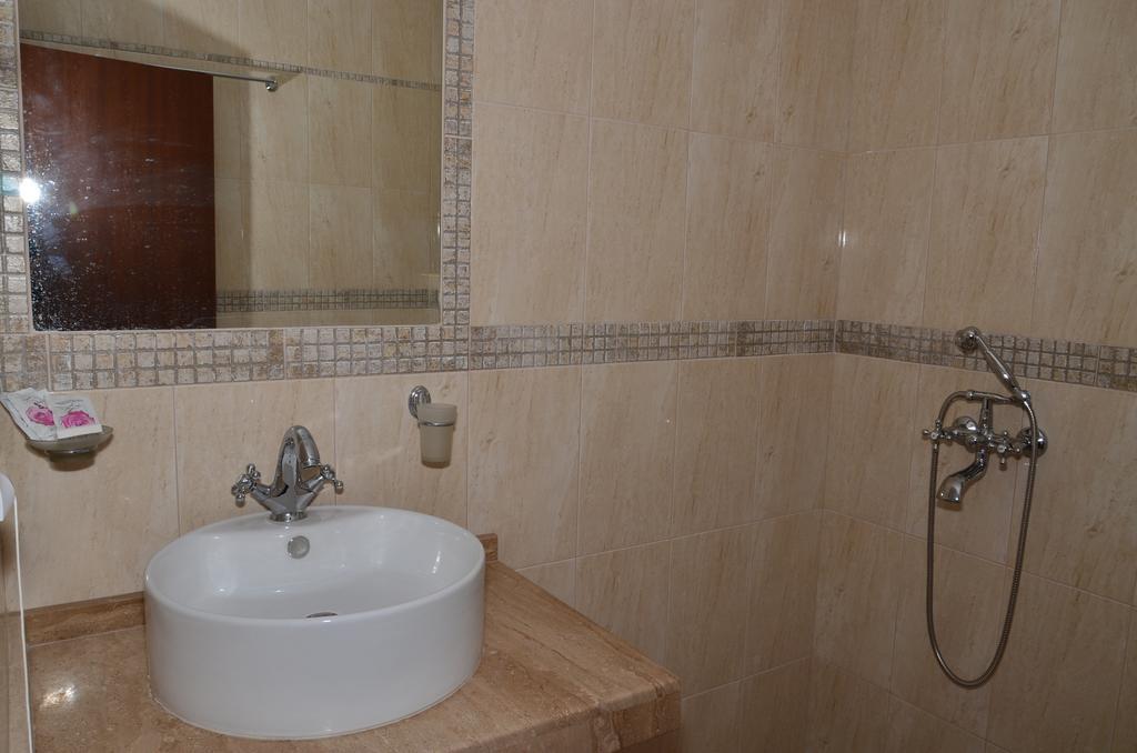 La Piazza Primorsko Rooms & Apartments Eksteriør billede