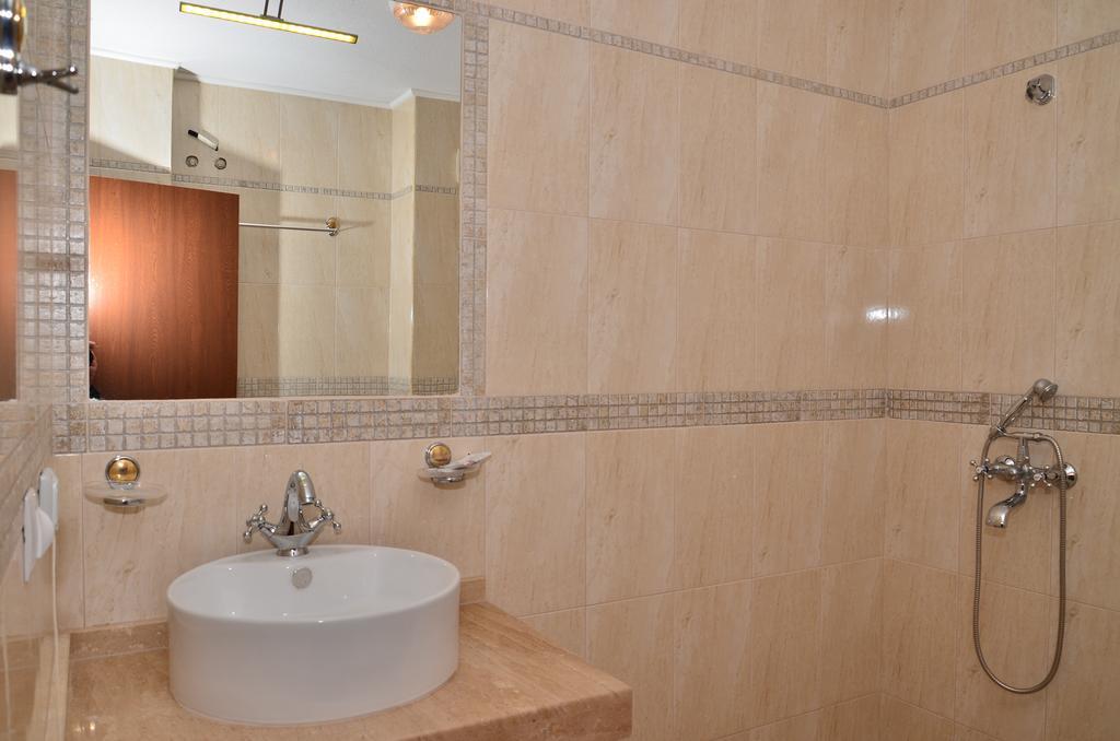 La Piazza Primorsko Rooms & Apartments Værelse billede