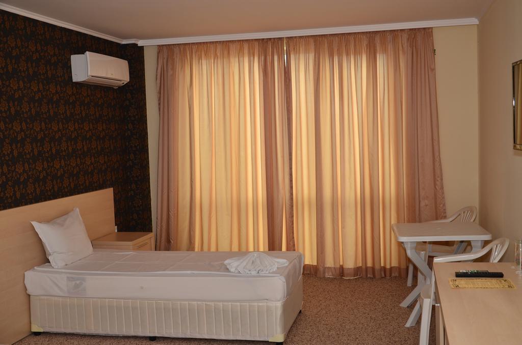 La Piazza Primorsko Rooms & Apartments Værelse billede