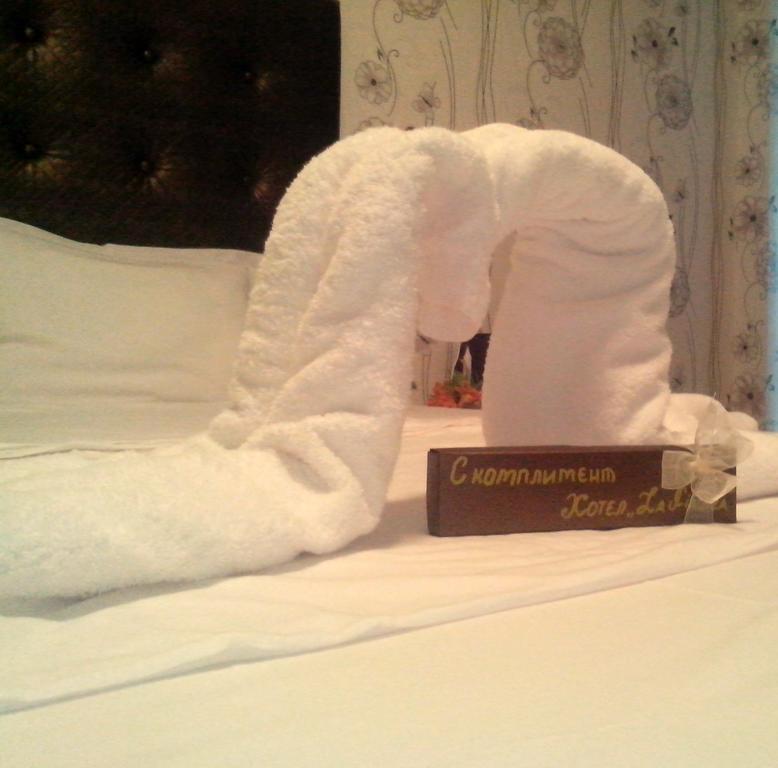 La Piazza Primorsko Rooms & Apartments Eksteriør billede